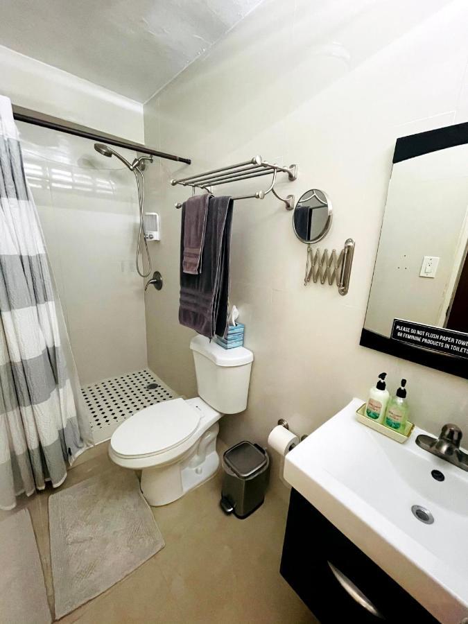 Cozy Studio Retreat With Private Parking And Free Laundry Apartment Ponce Exterior foto